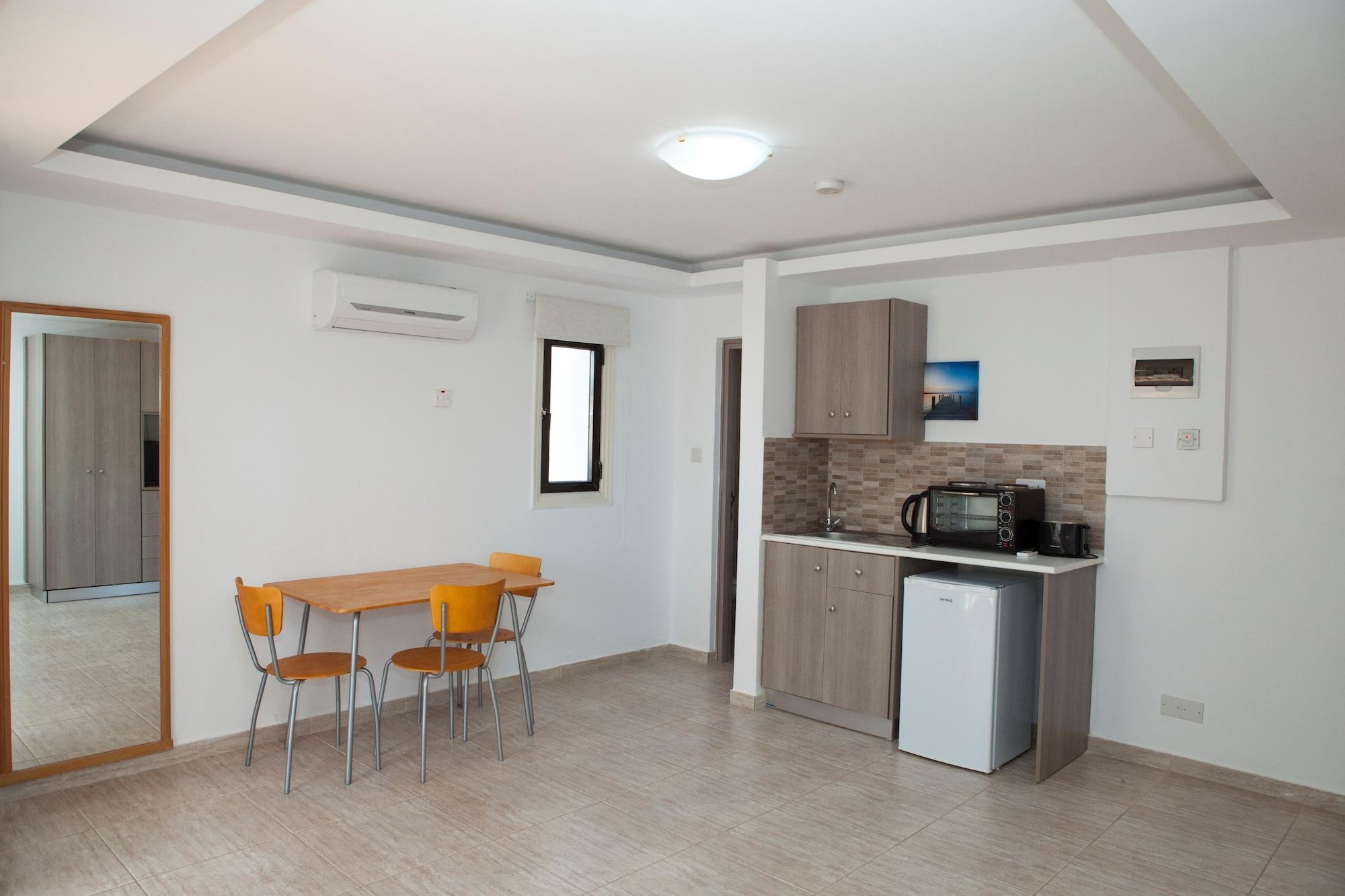 Alecos Hotel Apartments Paphos Eksteriør bilde