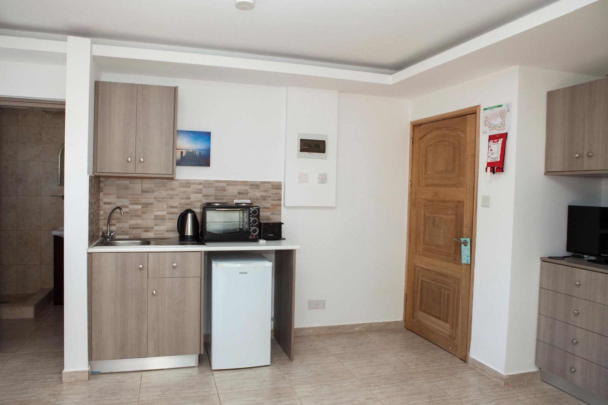 Alecos Hotel Apartments Paphos Eksteriør bilde