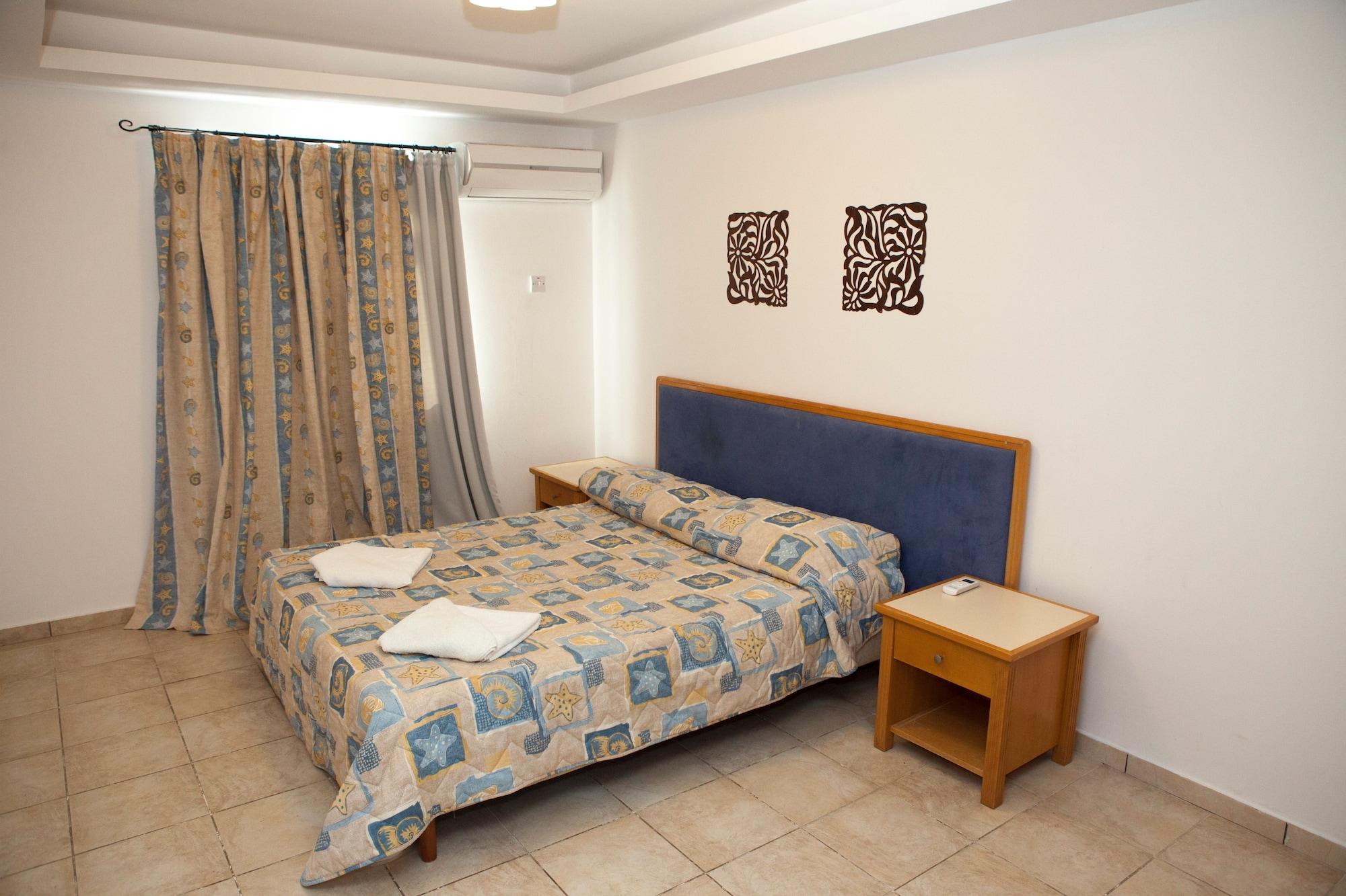 Alecos Hotel Apartments Paphos Eksteriør bilde