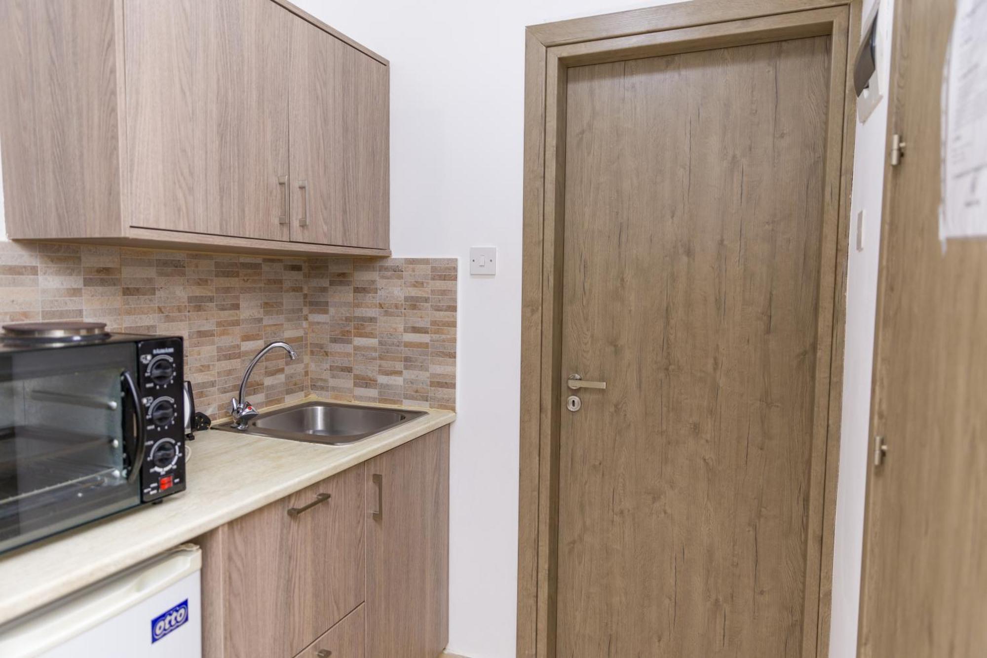 Alecos Hotel Apartments Paphos Eksteriør bilde
