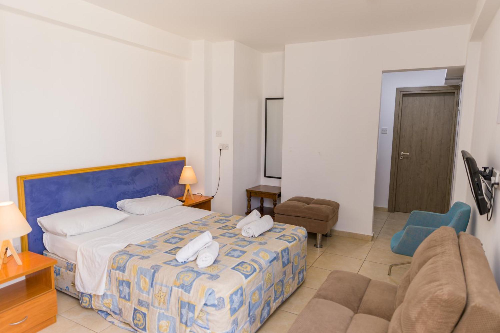 Alecos Hotel Apartments Paphos Eksteriør bilde