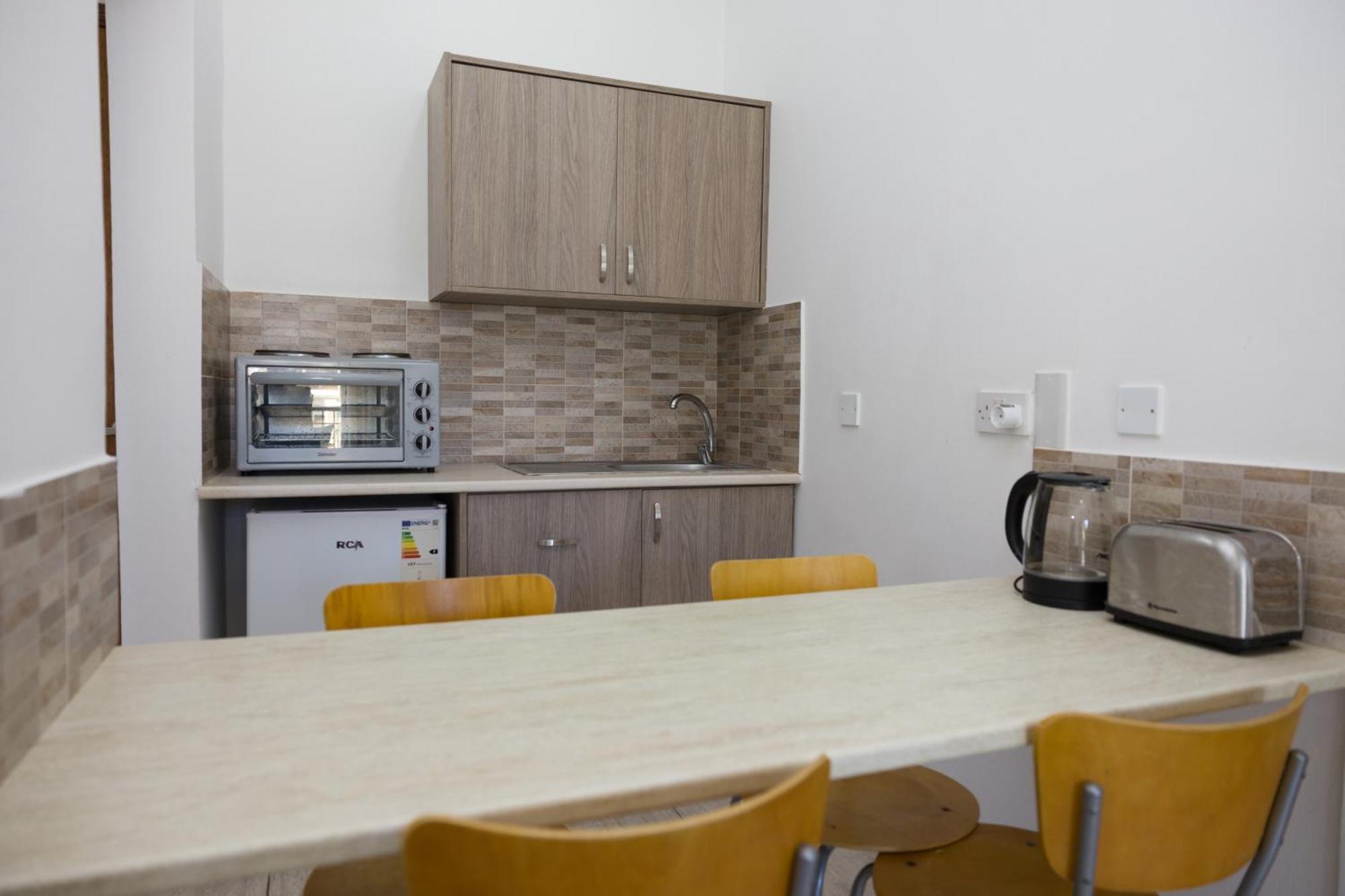 Alecos Hotel Apartments Paphos Eksteriør bilde